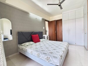 Bedroom in 3 BHK Apartment at Sinhagad Road – for Rent