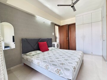 Bedroom in 3 BHK Apartment at Sinhagad Road – for Rent