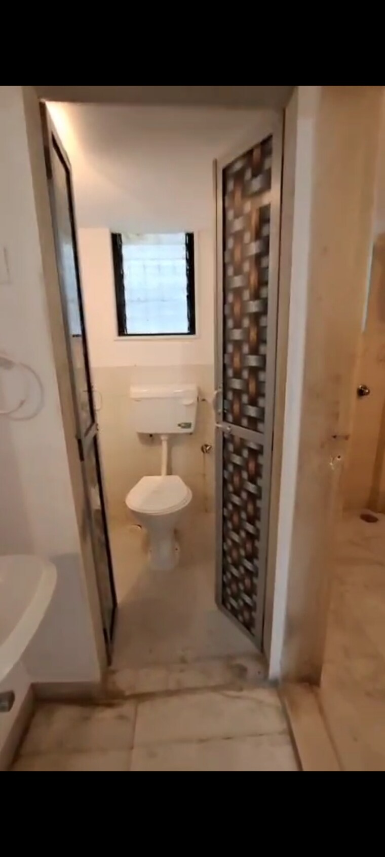 Bathroom, andheri west 2 Bedroom 650 Sq.Ft. Apartment In Andheri West Mumbai 9488538