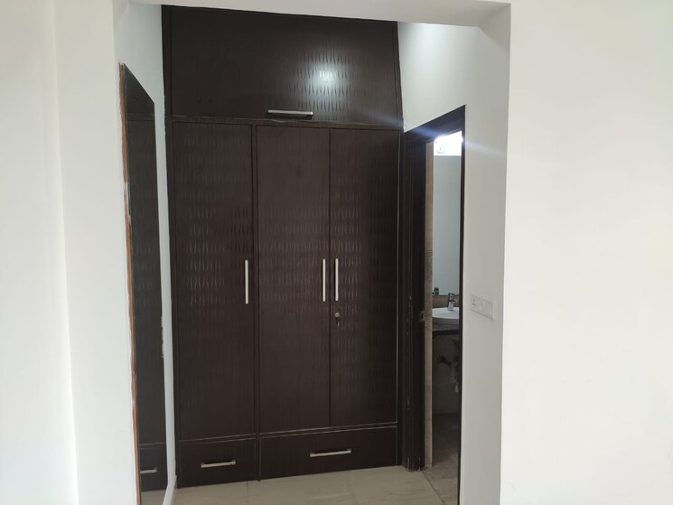 undefined, sector 121 3 Bedroom 2400 Sq.Ft. Apartment In Sector 121 Mohali 9488545