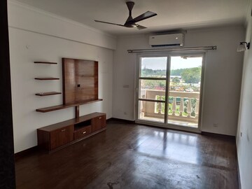 Room in 3 BHK Apartment at Sector 121 – for Rent