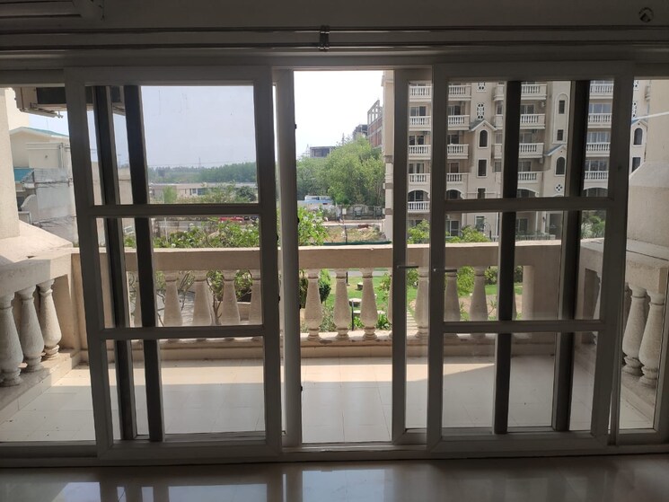 Room, sector 121 3 Bedroom 2400 Sq.Ft. Apartment In Sector 121 Mohali 9488545