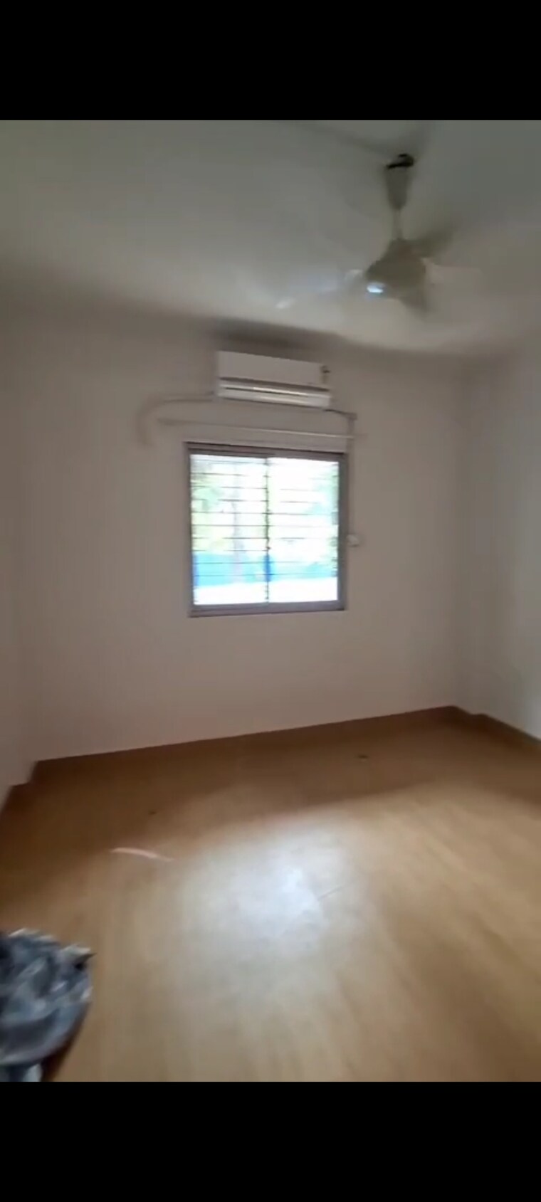 Room, andheri west 2 Bedroom 680 Sq.Ft. Apartment In Andheri West Mumbai 9488696