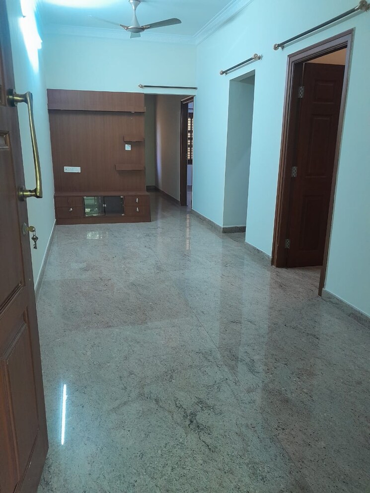 Room, koramangala 2 Bedroom 700 Sq.Ft. Builder Floor In Koramangala Bangalore 9488692