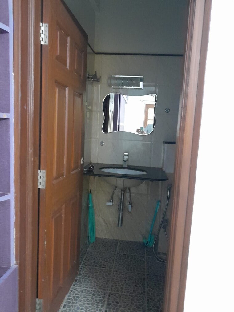 Bathroom, koramangala 2 Bedroom 700 Sq.Ft. Builder Floor In Koramangala Bangalore 9488692