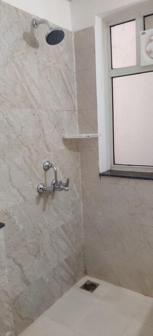 Room in 3 BHK Apartment at Uptown Insignia, International Airport Road – for Rent