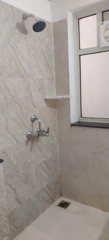 Room in 3 BHK Apartment at Uptown Insignia, International Airport Road – for Rent