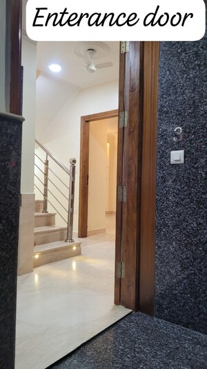3 BHK Builder Floor For Rent in New Friends Colony