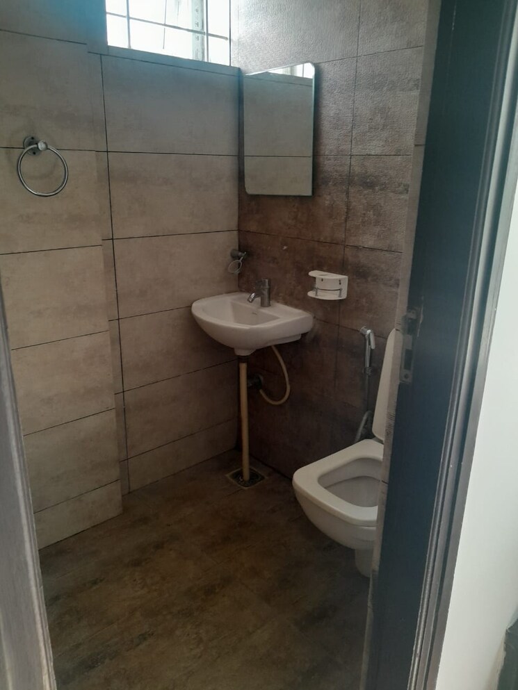 Bathroom, koramangala 1 Bedroom 500 Sq.Ft. Builder Floor In Koramangala Bangalore 9488782