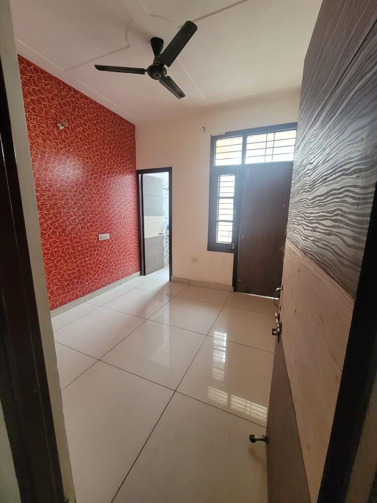 Room, ms-enclave-zirakpur 3 Bedroom 900 Sq.Ft. Apartment In Dhakoli Zirakpur 9488823