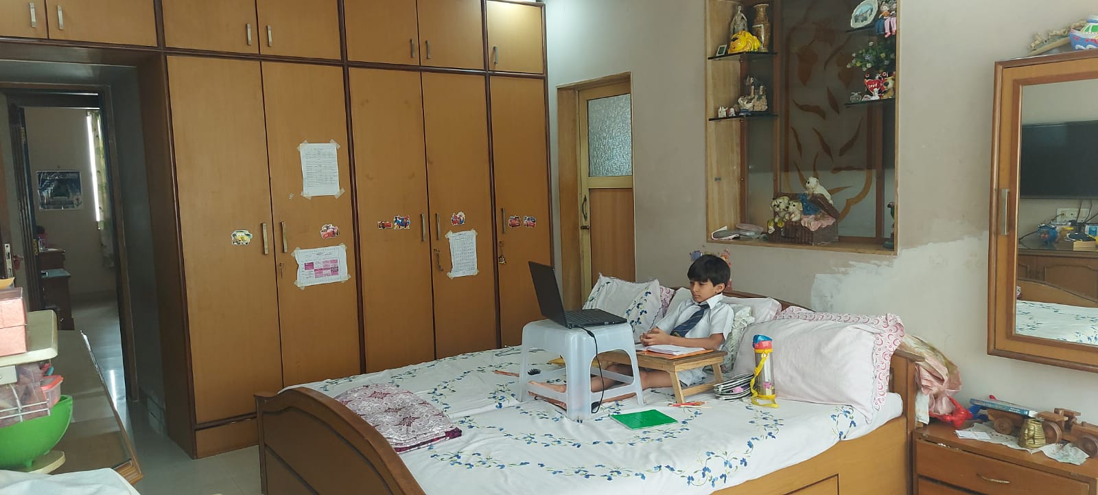 Pg For Rent in Parel