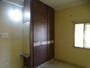 Room in 3 BHK Apartment at SR Homes Kukatpally, Kukatpally – for Rent