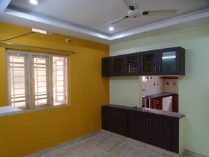 Room in 3 BHK Apartment at SR Homes Kukatpally, Kukatpally – for Rent