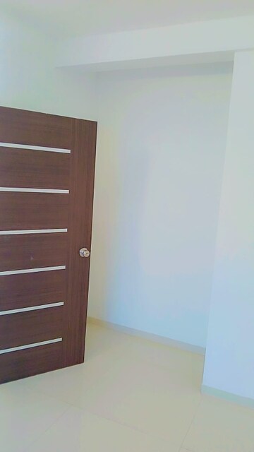 Room in 2 BHK Apartment at Tiara Hills, Mira Road – for Rent