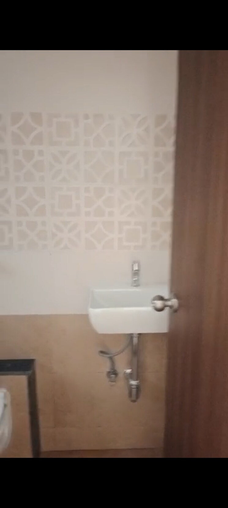 Bathroom, andheri west 1 Bedroom 410 Sq.Ft. Apartment In Andheri West Mumbai 9488976