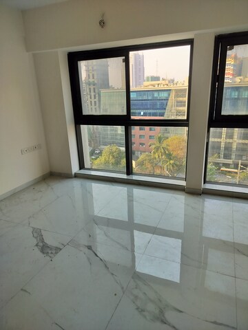 Room in 1 RK Apartment at Level The Residences, Andheri West – for Rent