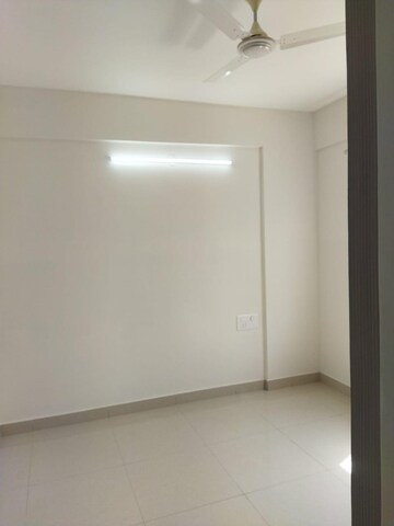 Room in 2 BHK Apartment at Shriram Liberty Square, Electronic City Phase ii – for Rent