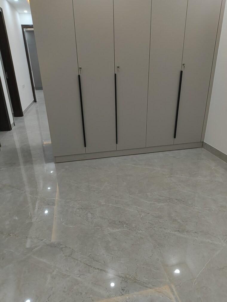 Room, vasant kunj 4 Bedroom 2500 Sq.Ft. Apartment In Vasant Kunj Delhi 9489076