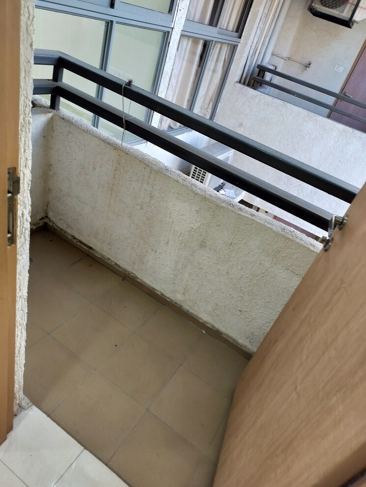 Balcony, lodha-unica 1 Bedroom 353 Sq.Ft. Apartment In Jogeshwari West Mumbai 9489052