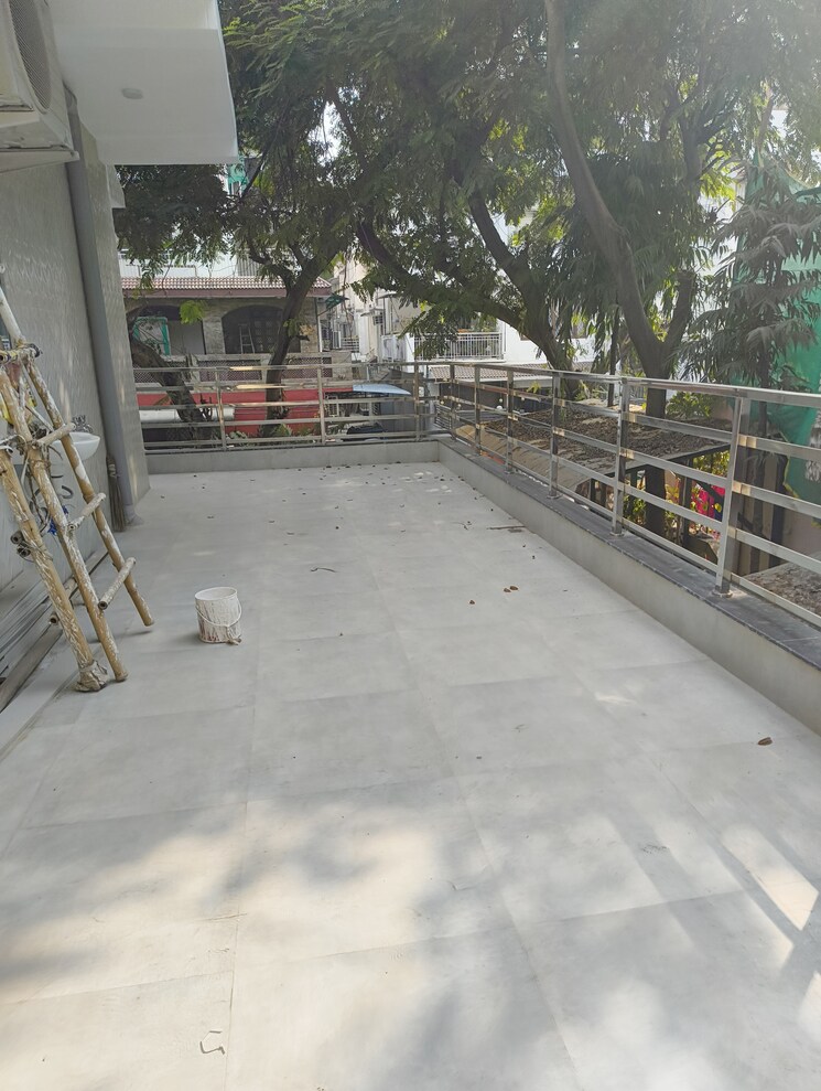 Balcony, vasant kunj 4 Bedroom 2500 Sq.Ft. Apartment In Vasant Kunj Delhi 9489076