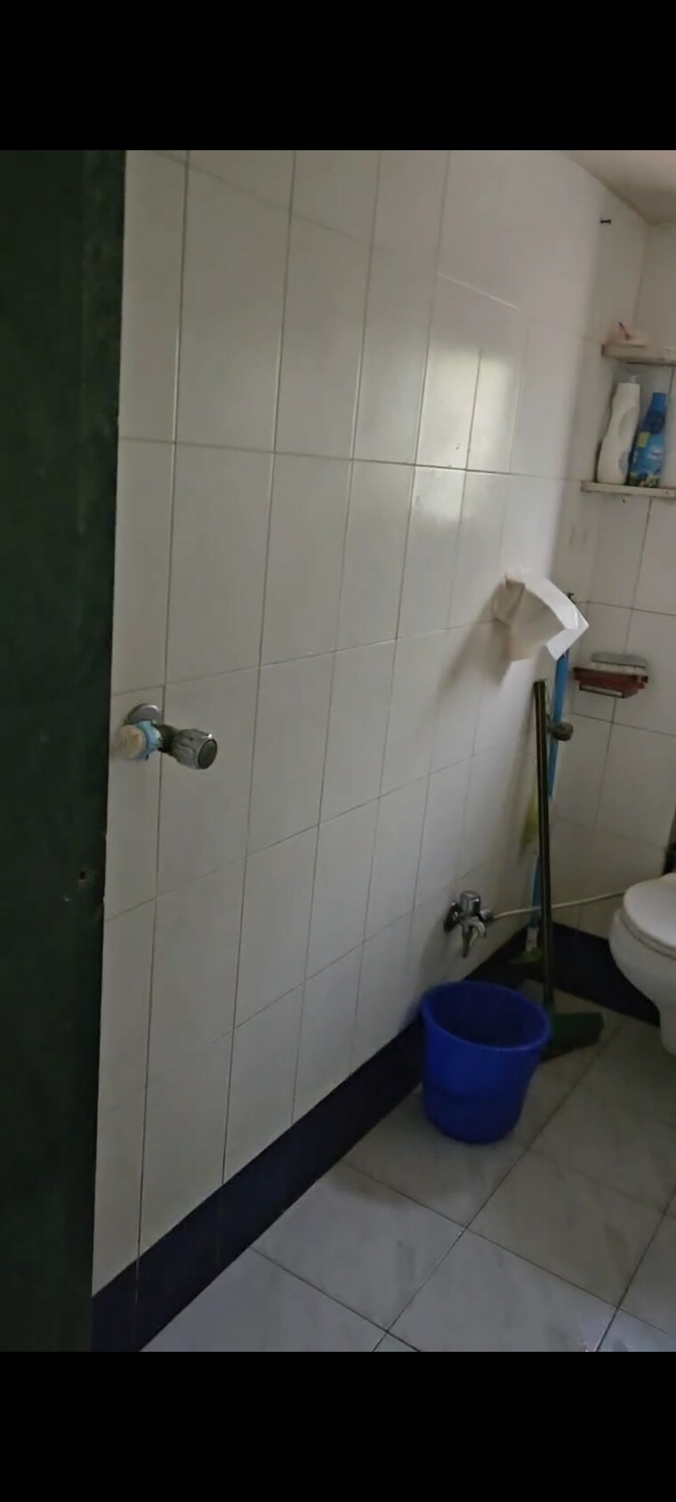 Attached Bathroom, andheri west 1.5 Bedroom 480 Sq.Ft. Apartment In Andheri West Mumbai 9489100