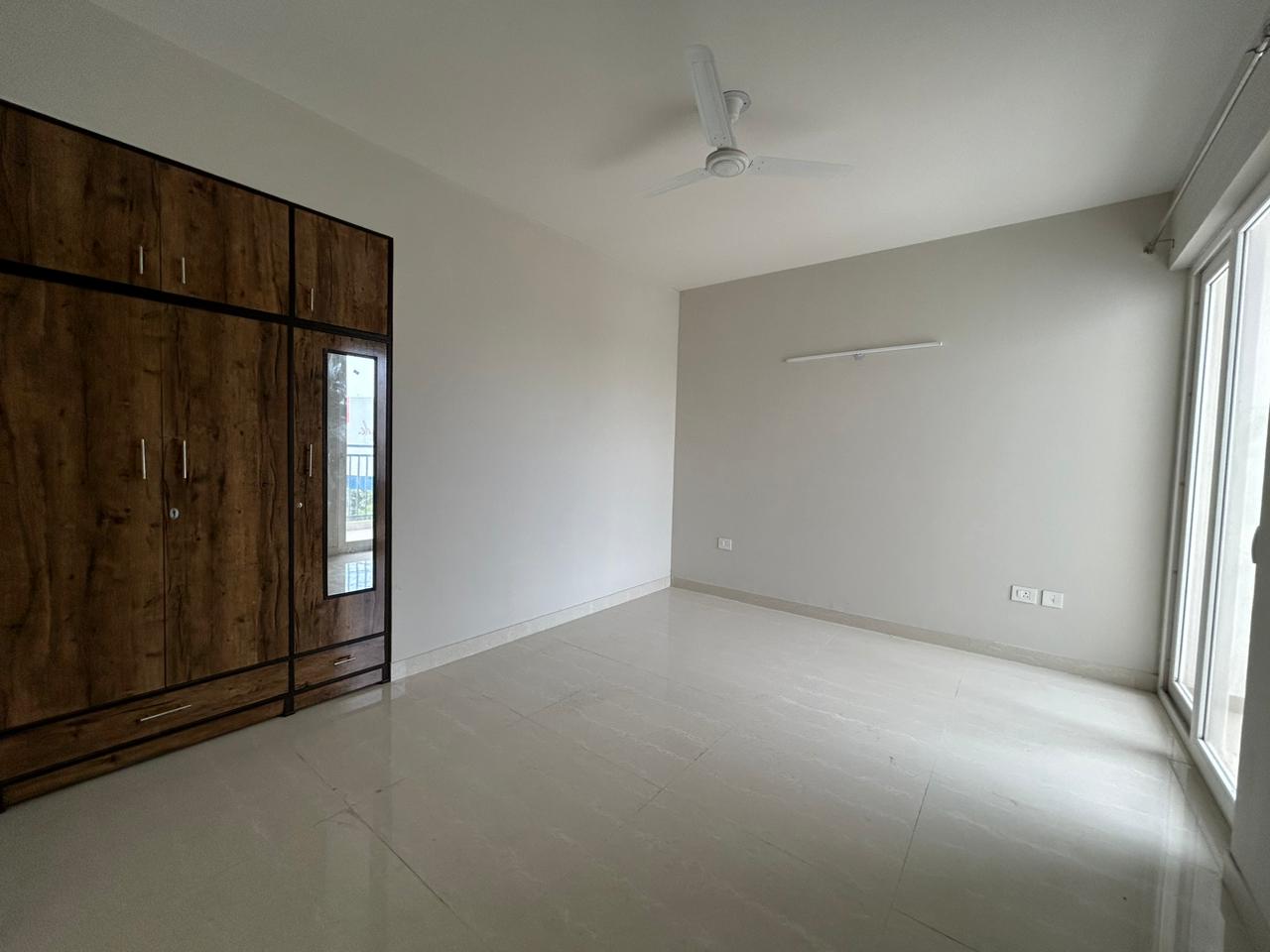 3 BHK Apartment For Rent in Eldeco Live By The Greens