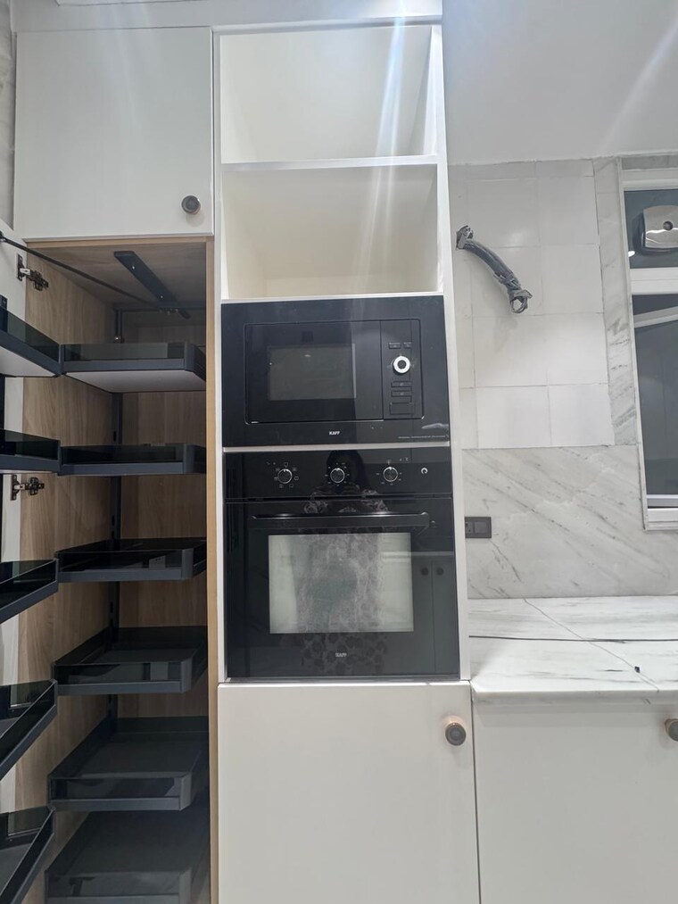 Kitchen, sushant lok i 2 Bedroom 65 Sq.Yd. Builder Floor In Sushant Lok I Gurgaon 9489122