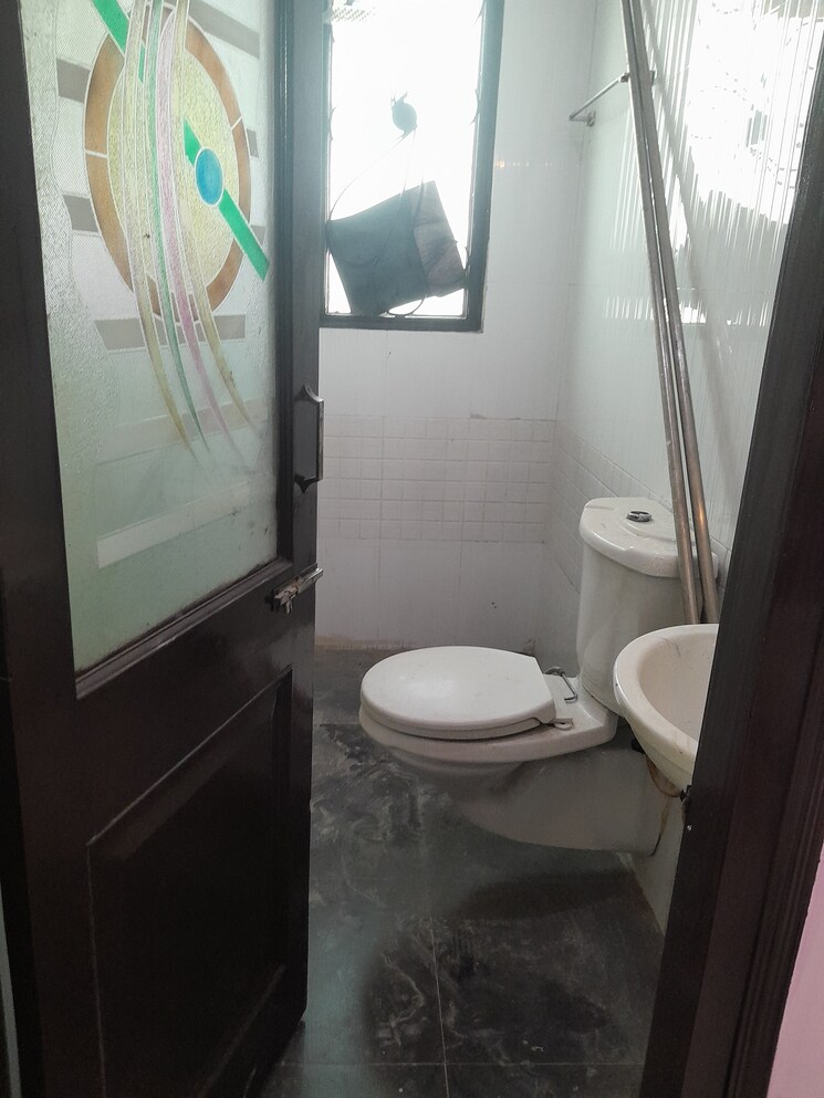 Kitchen, rohini sector 11 2 Bedroom 75 Sq.Mt. Builder Floor In Rohini Sector 11 Delhi 9489199