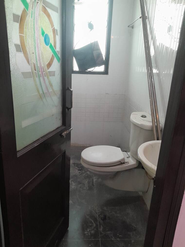 Kitchen, rohini sector 11 2 Bedroom 75 Sq.Mt. Builder Floor In Rohini Sector 11 Delhi 9489199