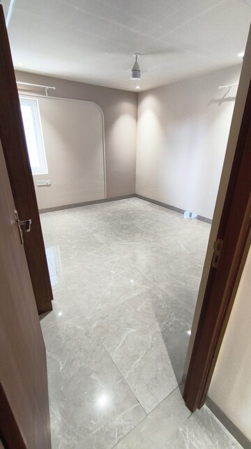 Room in 3 BHK Apartment at Hallmark Sunnyside, Manchirevula – for Rent