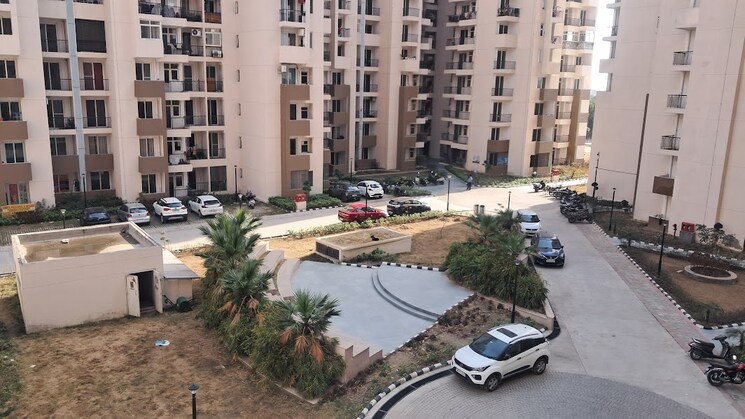 Exterior View, amrapali-leisure-park 3.5 Bedroom 1730 Sq.Ft. Apartment In Amrapali Leisure Valley Greater Noida 9489261