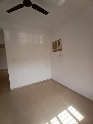 Room in 1.5 BHK Apartment at Lodha Casa Bella Gold, Dombivli East – for Sale