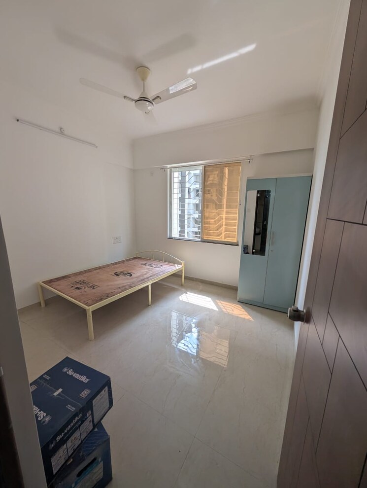 Room, wakad 2 Bedroom 850 Sq.Ft. Apartment In Wakad Pune 9489300