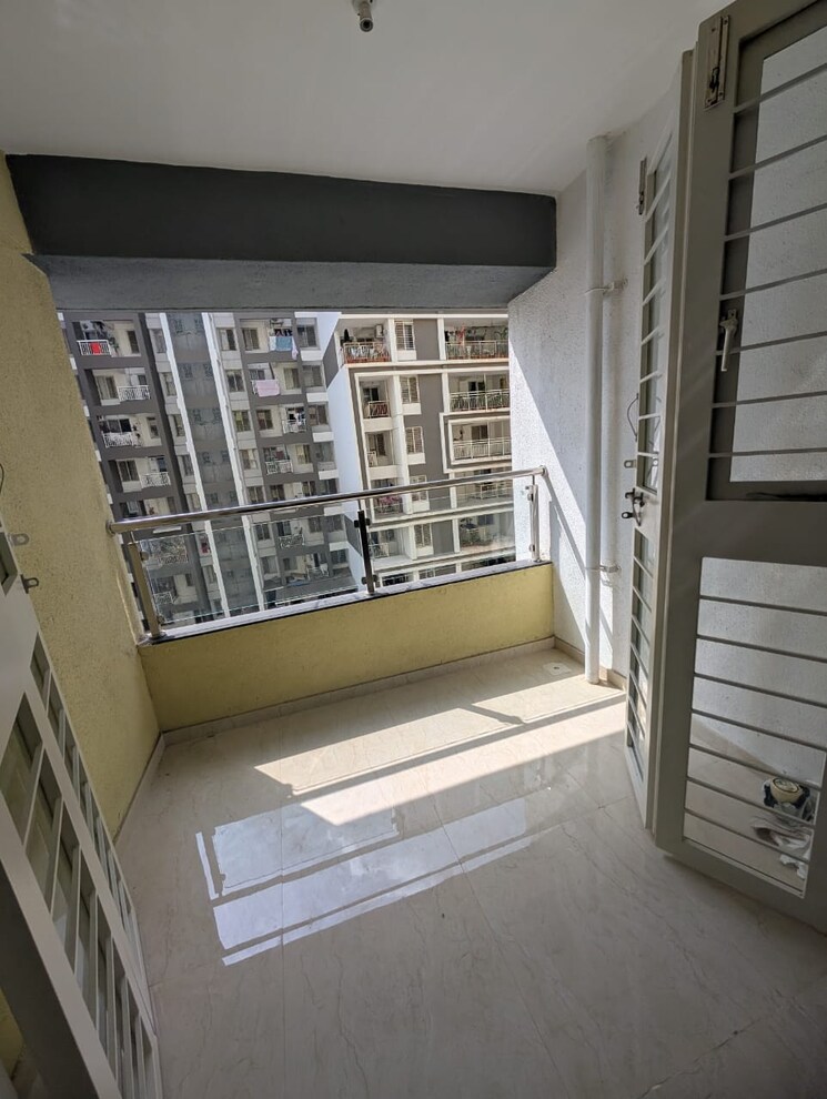 Balcony, wakad 2 Bedroom 850 Sq.Ft. Apartment In Wakad Pune 9489300