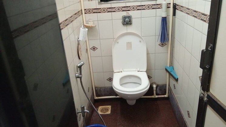 Bathroom, lodha-vista 1 Bedroom 450 Sq.Ft. Apartment In Lower Parel Mumbai 9489341