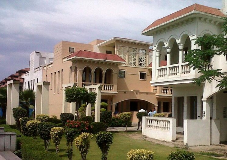 Exterior View, amrapali-leisure-valley 3 Bedroom 1825 Sq.Ft. Villa In Tech Zone 4 Greater Noida Greater Noida 9489301