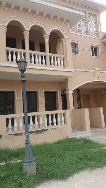 3 BHK Villa – Exterior View View at Amrapali Leisure Valley, Tech Zone 4 Greater Noida - for Sale