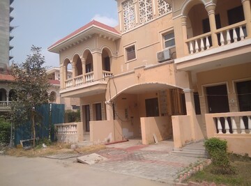 3 BHK Villa – Exterior View View at Amrapali Leisure Valley, Tech Zone 4 Greater Noida - for Sale