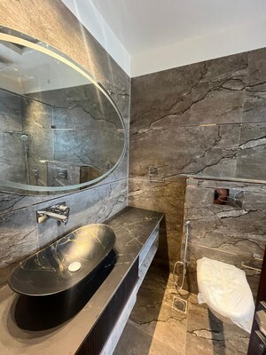 Bathroom in 5 BHK Builder Floor at DLF City Phase IV, Dlf Phase iv – for Rent