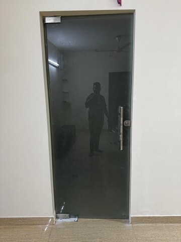 Furnished Amenities in 2.5 BHK Apartment at Lodha Meridian, Kukatpally – for Rent