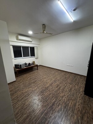 Room in 2.5 BHK Apartment at Lodha Meridian, Kukatpally – for Rent