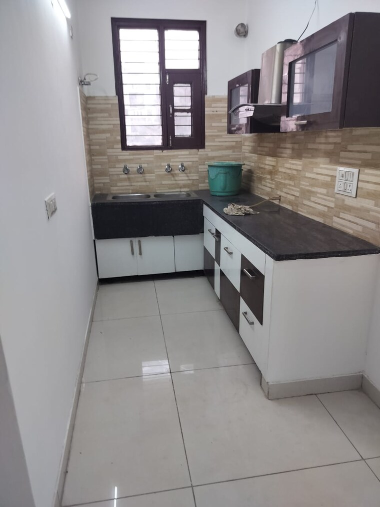 Kitchen, dhakoli 3 Bedroom 900 Sq.Ft. Apartment In Dhakoli Zirakpur 9489383
