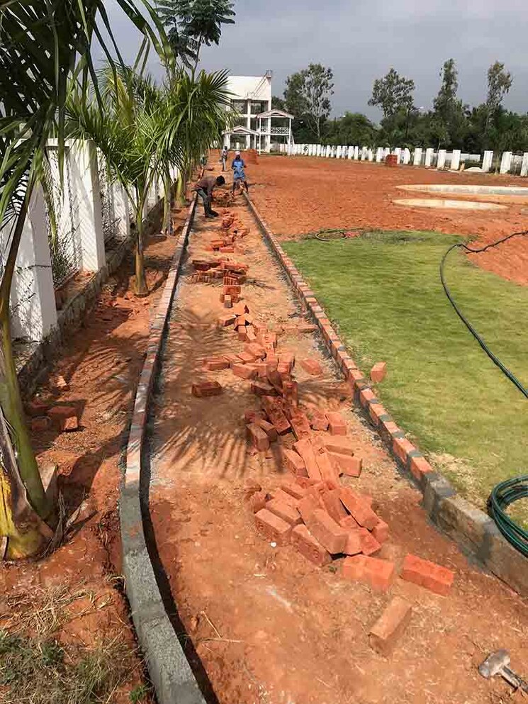 Garden, devanahalli  1500 Sq.Yd. Plot In Devanahalli Bangalore 9489388