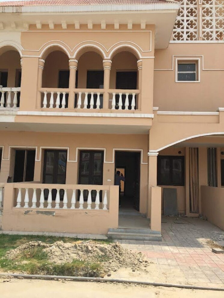 Exterior View, amrapali-leisure-valley 4 Bedroom 2525 Sq.Ft. Villa In Tech Zone 4 Greater Noida Greater Noida 9489368