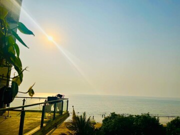 1 BHK Apartment – Exterior View View at Juhu - for Sale