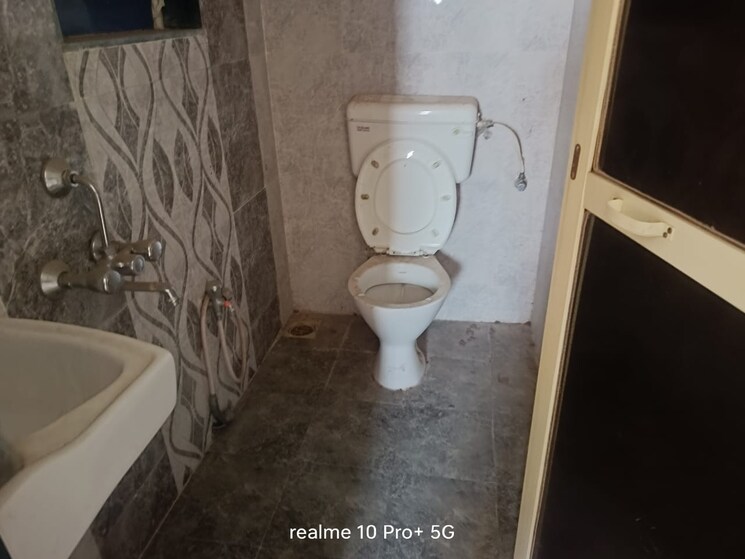 Bathroom, mayfair-vishwaraja 1 Bedroom 425 Sq.Ft. Apartment In Titwala Thane 9489396