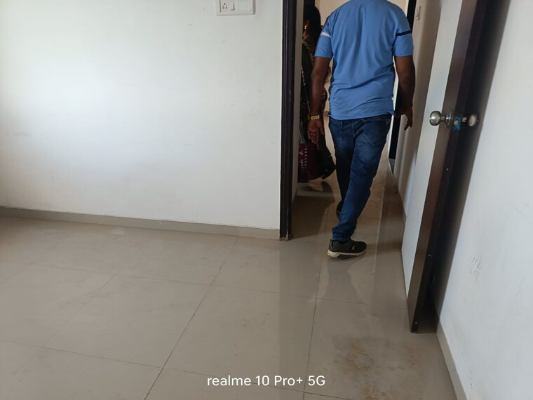 Room, mayfair-vishwaraja 1 Bedroom 425 Sq.Ft. Apartment In Titwala Thane 9489396