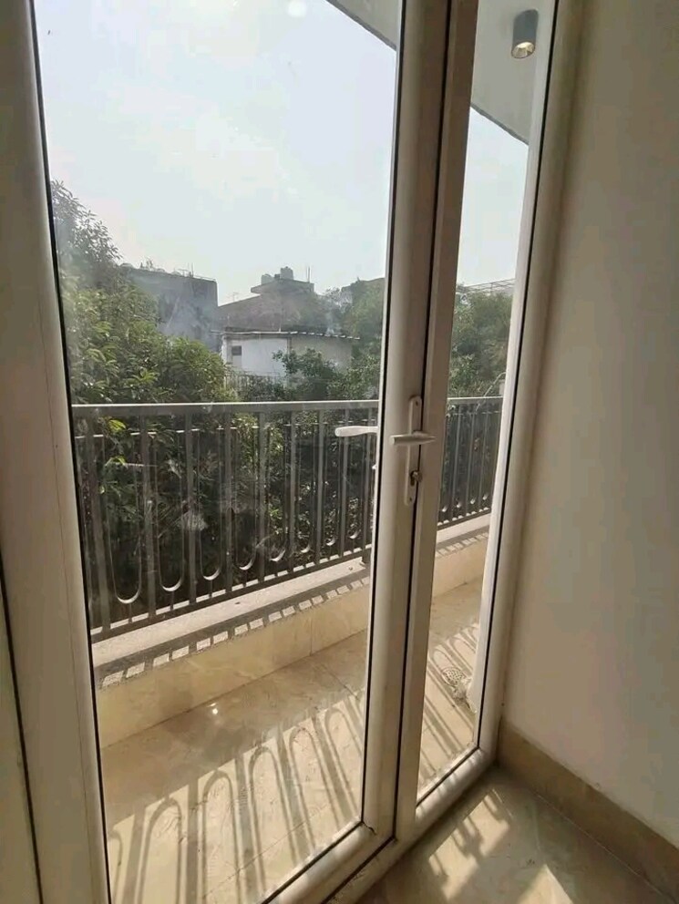 Balcony, palm-residency-chhatarpur 2 Bedroom 1000 Sq.Ft. Builder Floor In Chattarpur Delhi 9489423