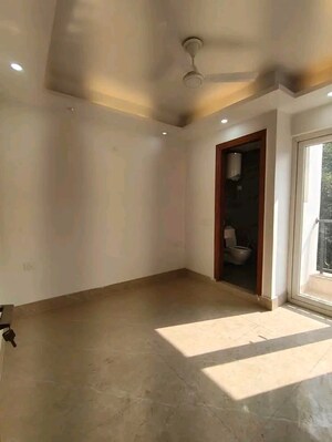 Room in 2 BHK Builder Floor at Palm Residency Chhatarpur, Chattarpur – for Rent