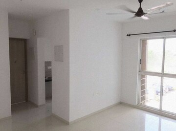 Room in 1 BHK Apartment at Lodha Upper Thane Meadows, Anjur – for Sale